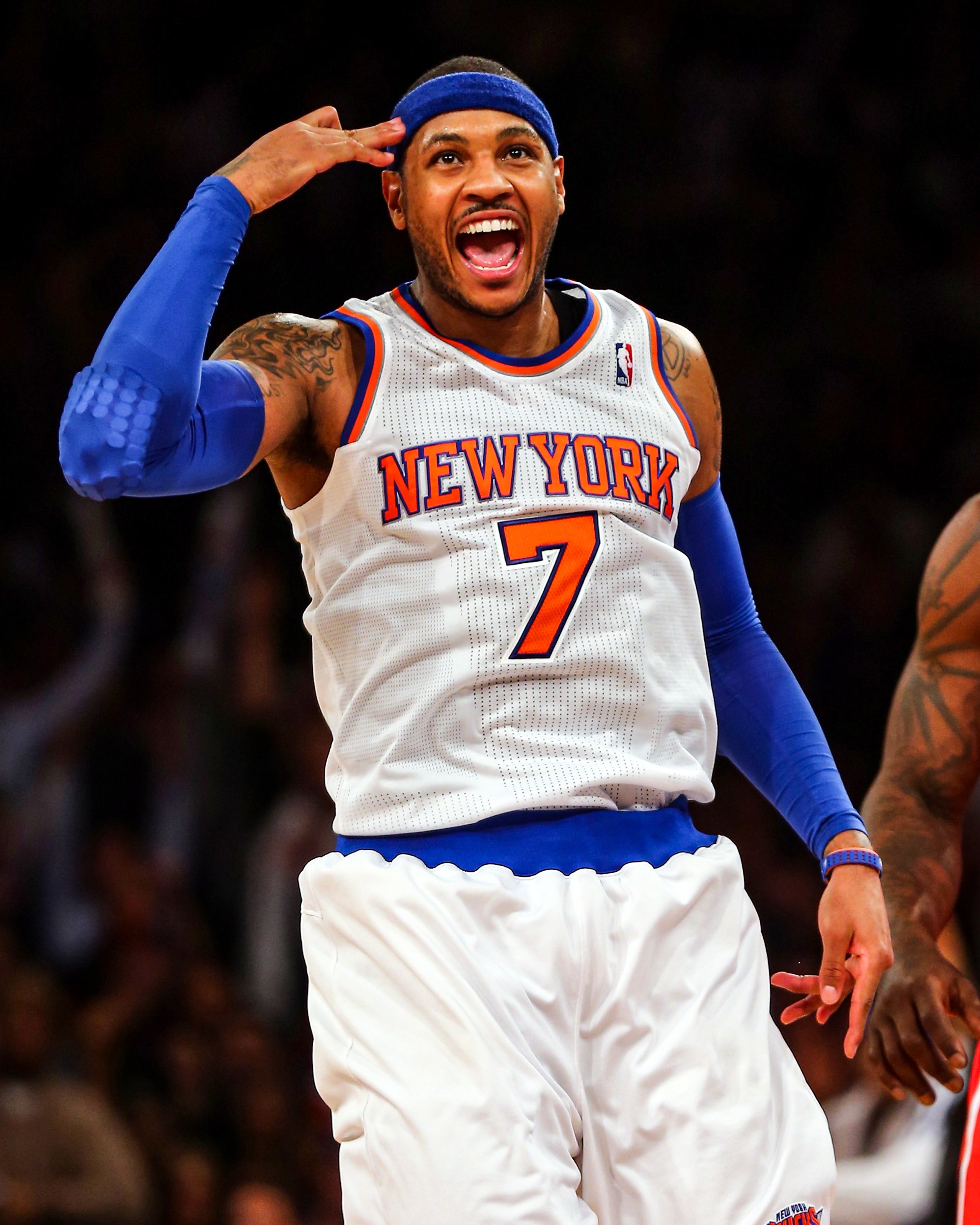 无不透露出 无不透露出