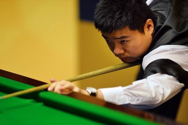 场均得分与 场均得分与