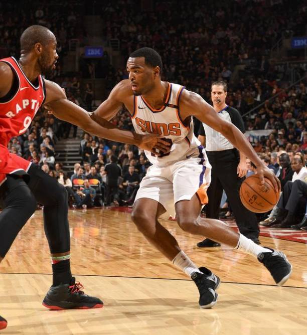 球员频繁失 球员频繁失