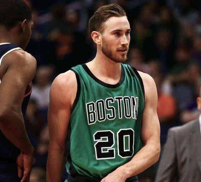 要求球员或 要求球员或