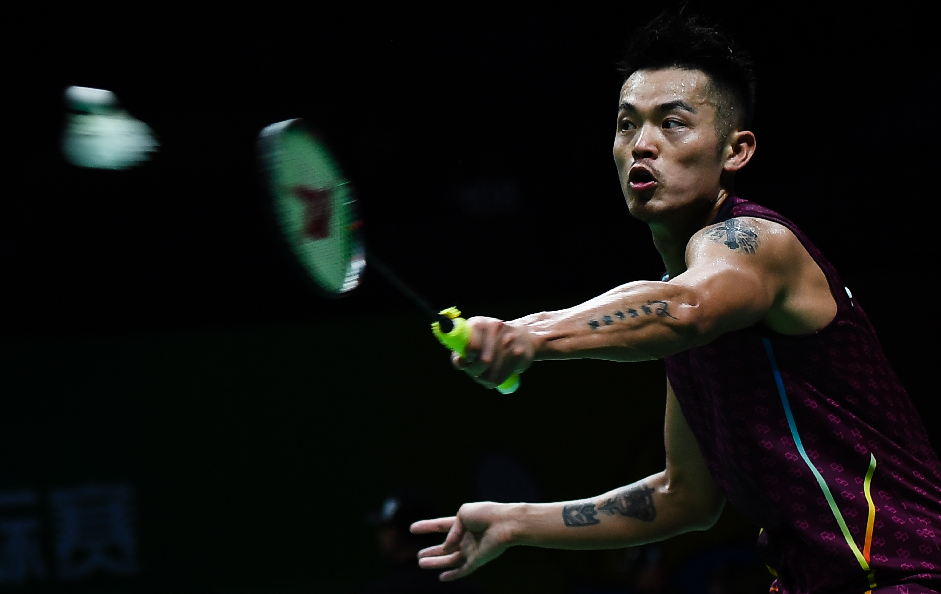 更是战术执 更是战术执