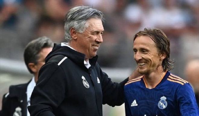 沉浸式的欣 沉浸式的欣