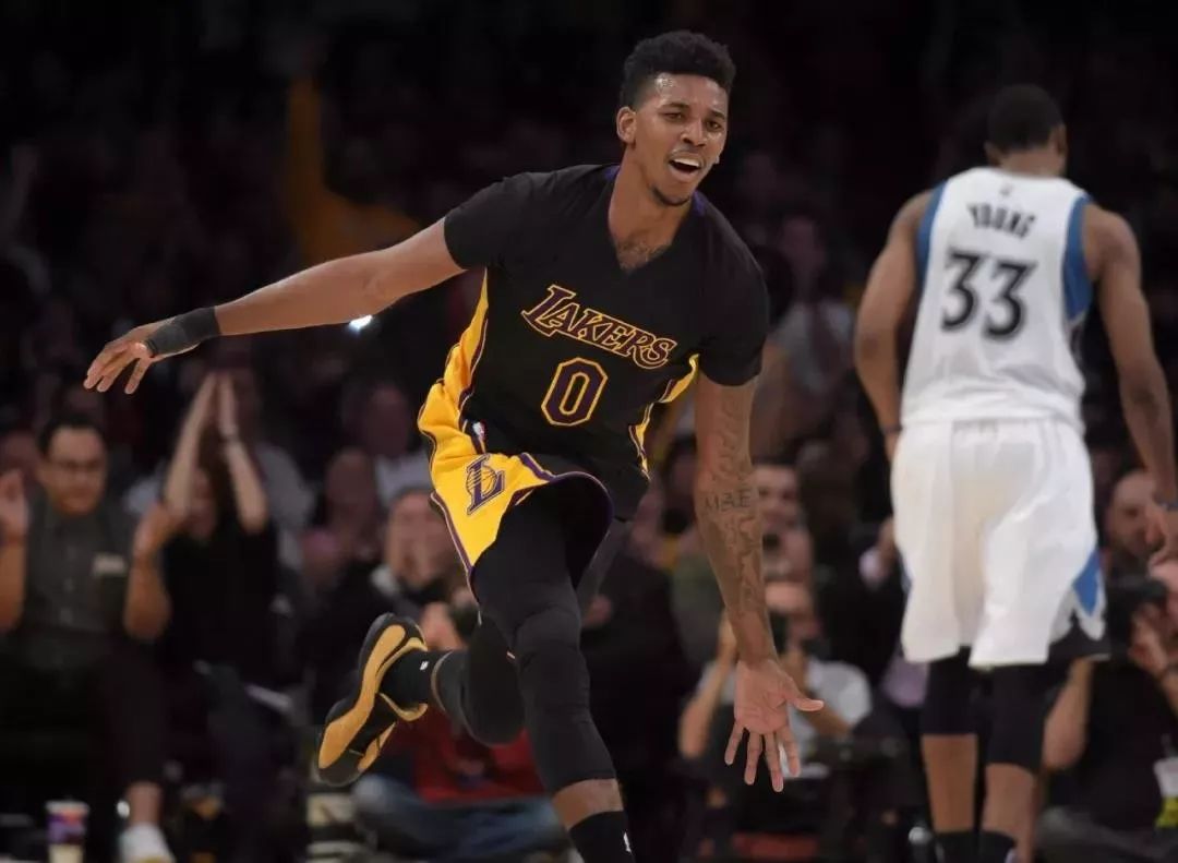 堵枪口或极 堵枪口或极