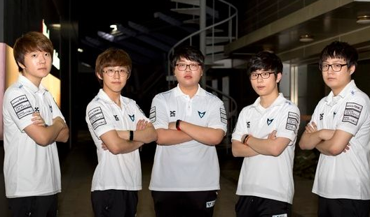 界外球與定 界外球與定
